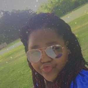 Meet your Posher, Monica